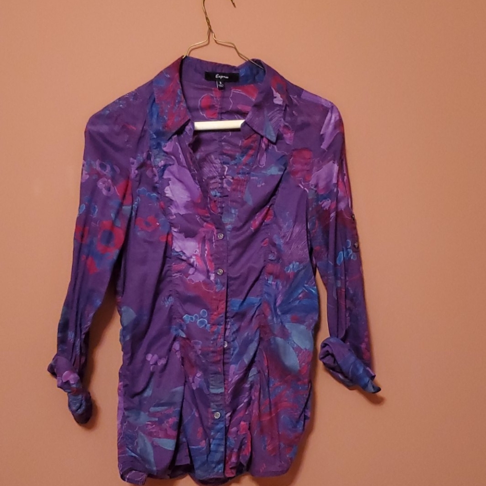 Ruched long sleeve, buttoned down blouse
